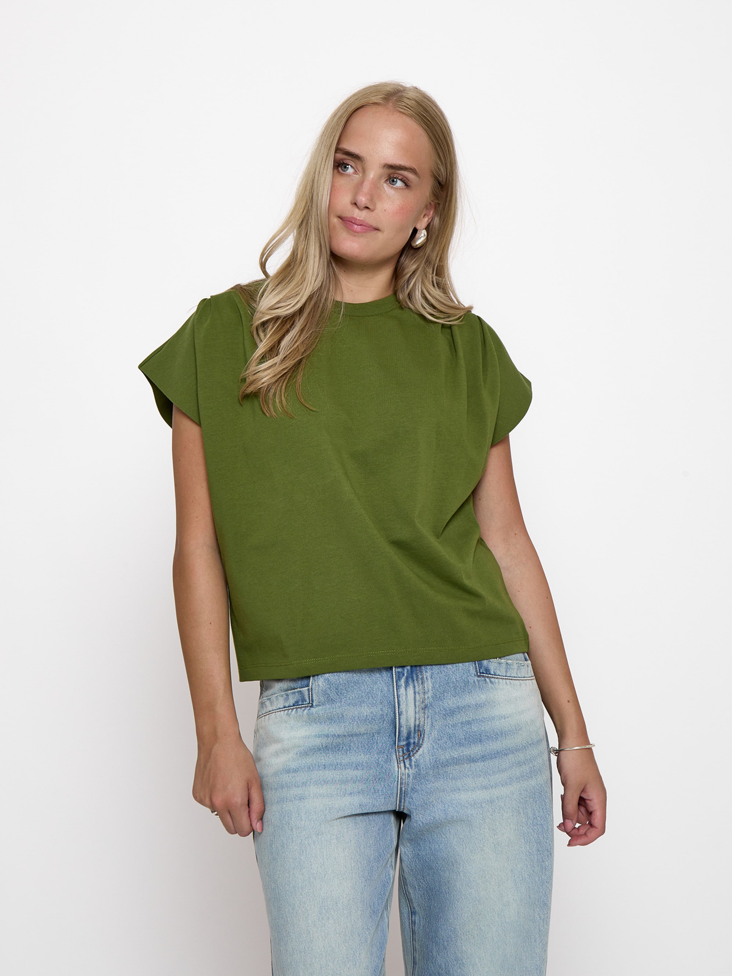 Top di minus in verde: frontale