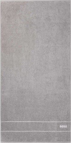 BOSS Lille håndklæde i grå: forside