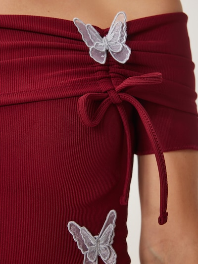 Happiness İstanbul Shirt in S in Bordeaux, Item view