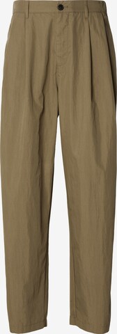 Calvin Klein Pleat-front trousers in Green: front