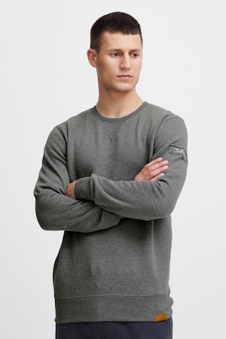 !Solid Sweatshirt 'Trip-O-Neck' in Grey: front