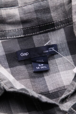 GAP Button Up Shirt in S in Grey