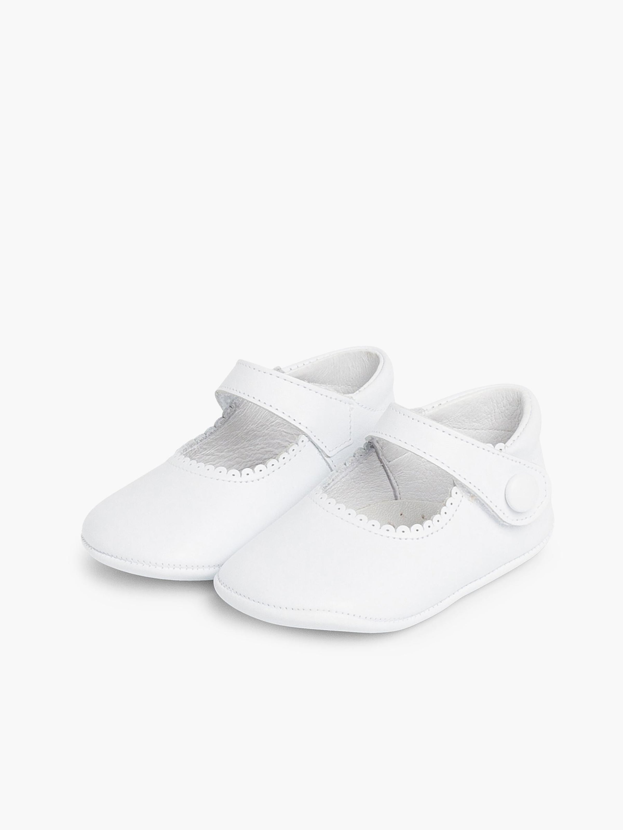 Pisamonas Ballet Flats in White