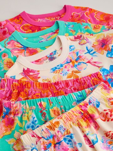 Next Ruhák alváshoz - bézs