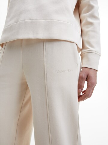 Calvin Klein Regular Broek in Beige