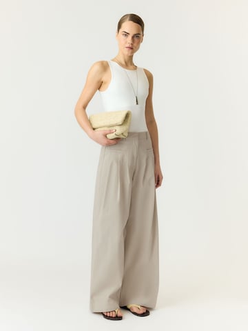 Wide Leg Pantalon à pince 'YASLulla' YAS en gris