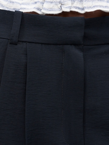 Abercrombie & Fitch Широкий Брюки со складками в Черный