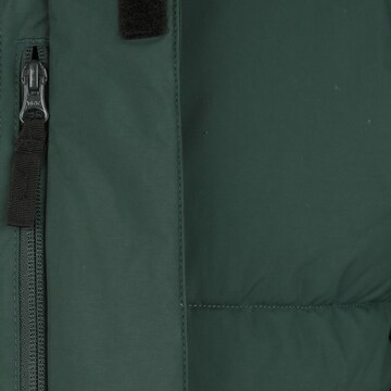 Carhartt WIP Winter Jacket 'Munro' in Green