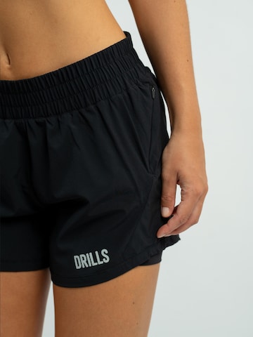 DRILLS Apparel Sporthose 'XFUNCTION 2-in-1 Shorts'‌‌‌‌‌ in Schwarz