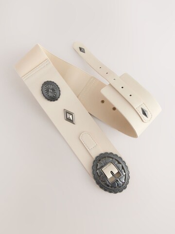 Next Belt in White