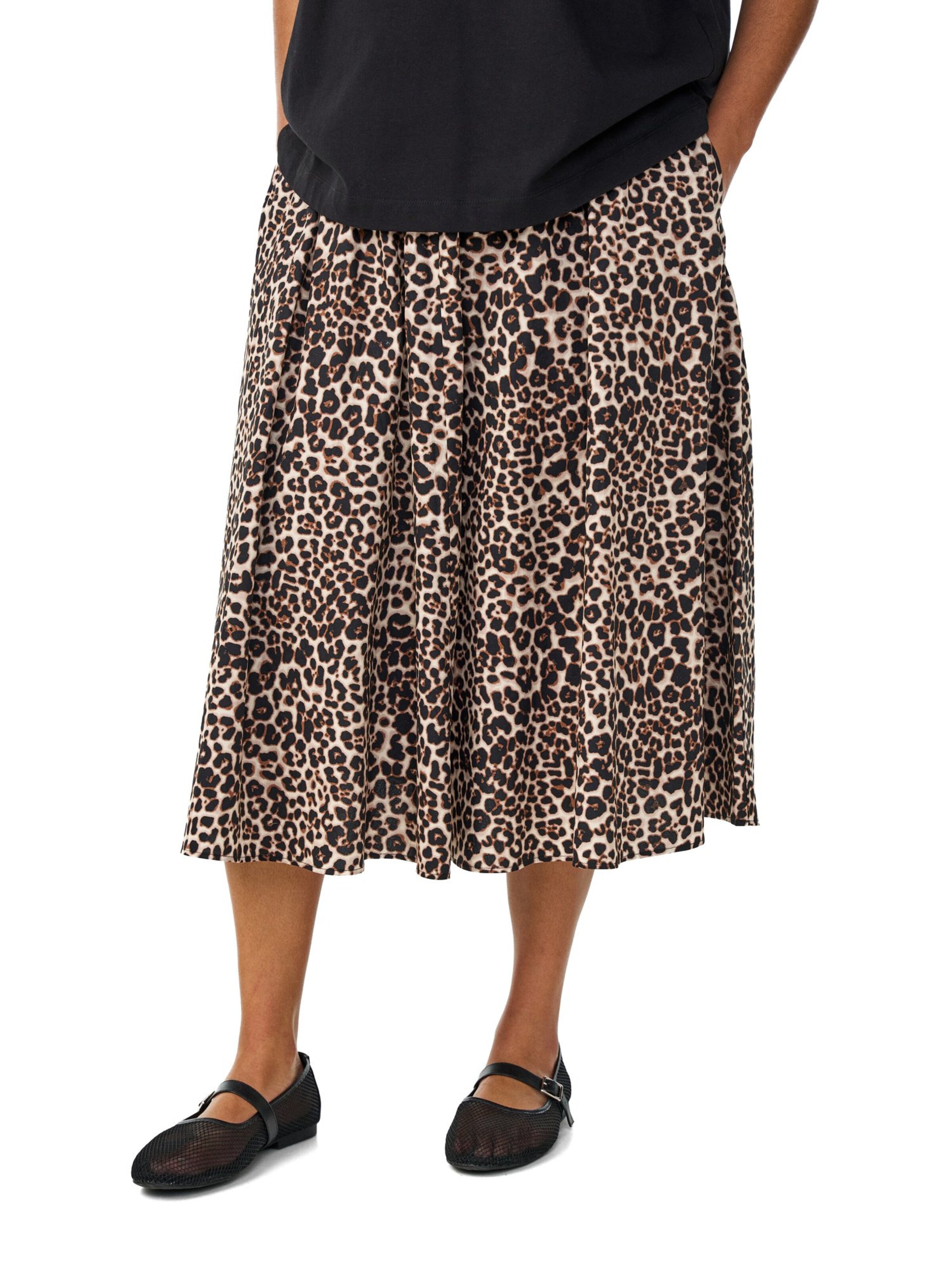 ZizziSuknja 'Monilla' - smeđa boja: prednji dio