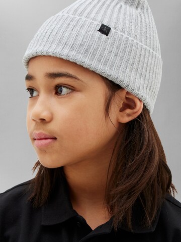 Regular Bonnet Calvin Klein en gris : devant