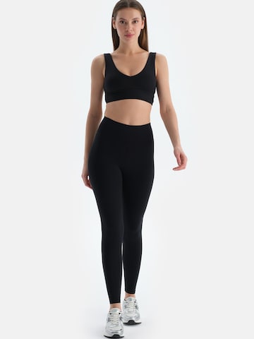 Dagi Skinny Leggings i sort: forside