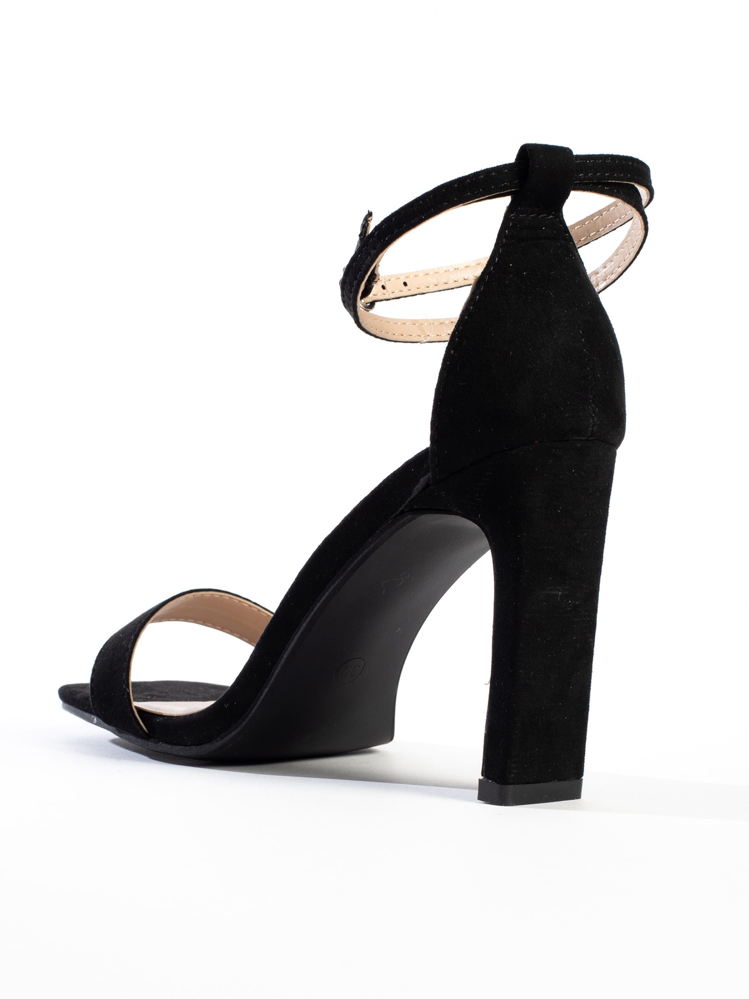 Celena Sandály 'Cory' – černá