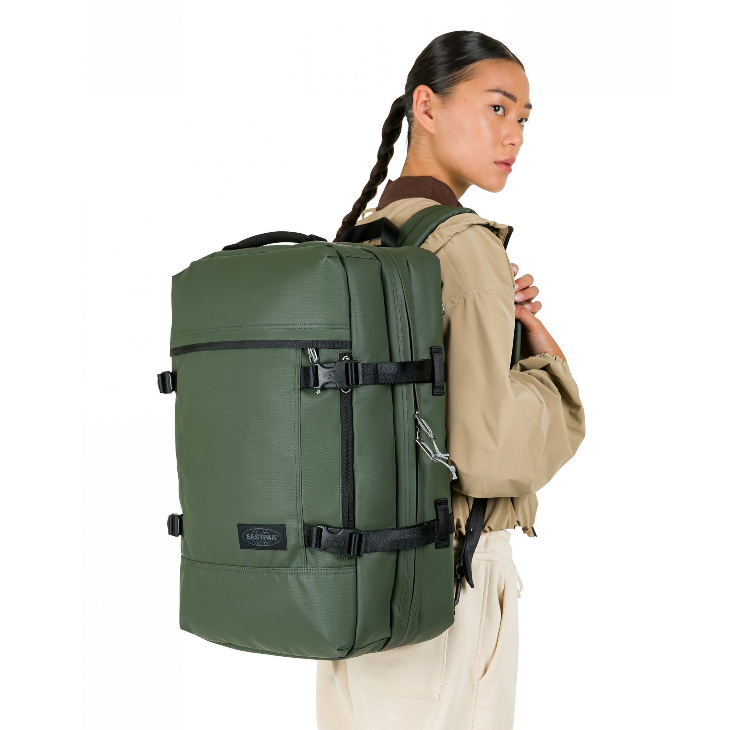 EASTPAK Weekender in Green: front