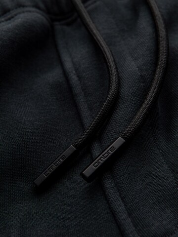 regular Pantaloni sportivi di Ombre in nero