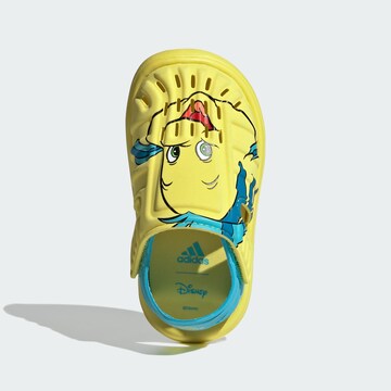 ADIDAS SPORTSWEAR Sandale adidas x Disney Pixar' in Gelb