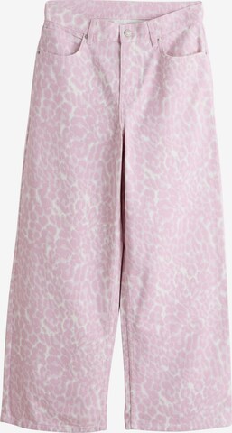 Jean Next en rose : devant