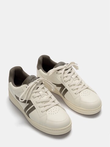 Pull&Bear Sneaker in Weiß