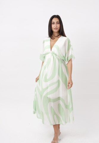 Elara Summer Dress in Green: front
