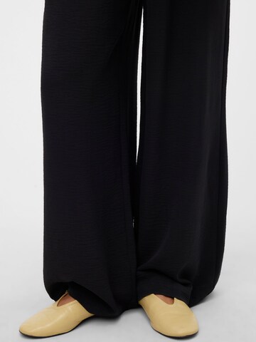 VERO MODA Wide Leg Hose in Schwarz