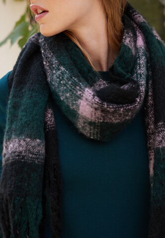 Street One Studio Scarf in Green: front