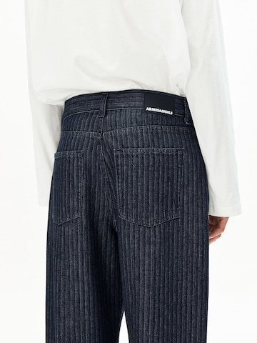 ARMEDANGELS Loose fit Jeans 'HAAYI HERRINGBONE' in Blue