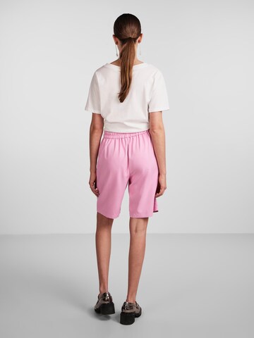 PIECES Loose fit Pleat-front trousers 'Tally' in Pink
