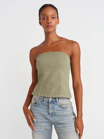 Dilvin - Blusa em verde: frente