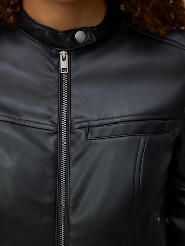 VERO MODA Jacke 'VMAMANDA' in Schwarz