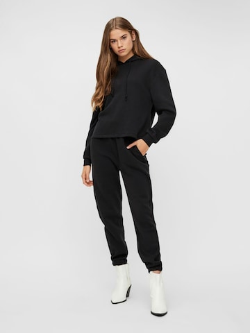 PIECES Sweatshirt 'Chilli' in Schwarz