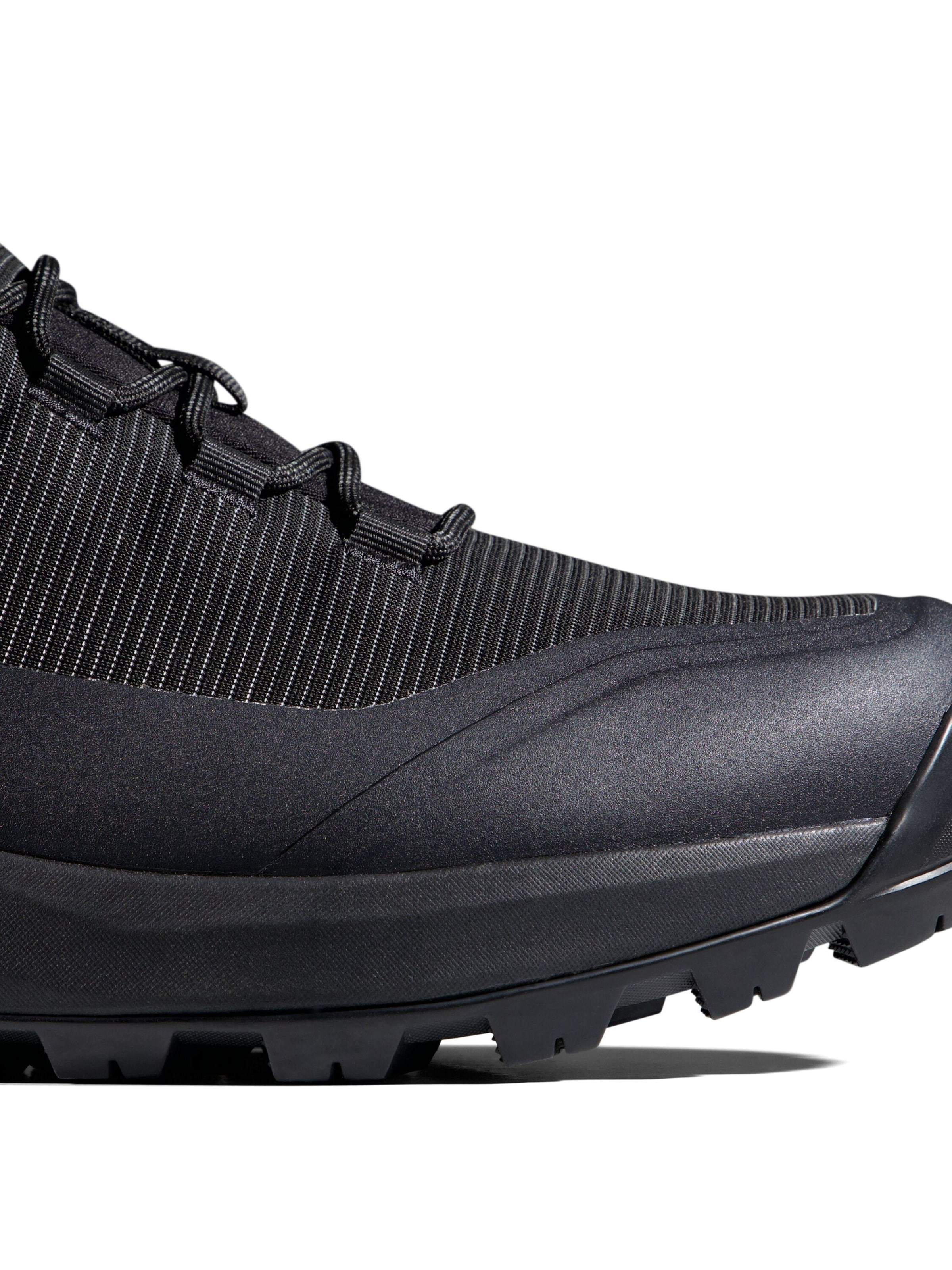 MAMMUT Flats 'Ducan III' in Black