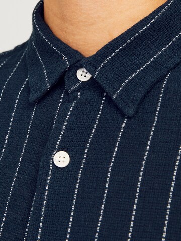 Fit confort Chemise 'JORJoshua' JACK & JONES en bleu