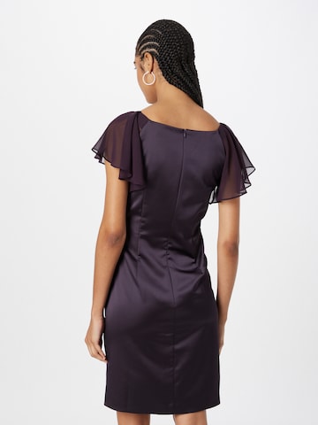 Robe de cocktail Vera Mont en violet