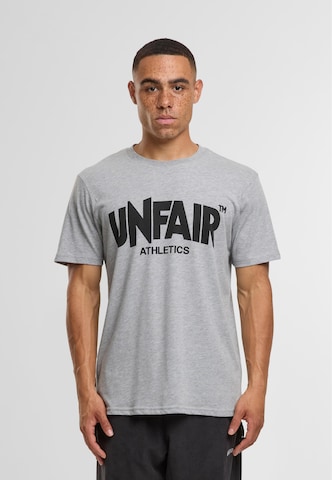 Unfair Athletics Shirt 'Classic' in Grijs: voorkant
