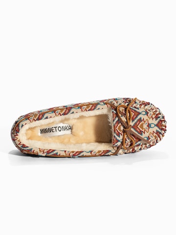 Minnetonka Μοκασίνι 'Cally' σε μπεζ