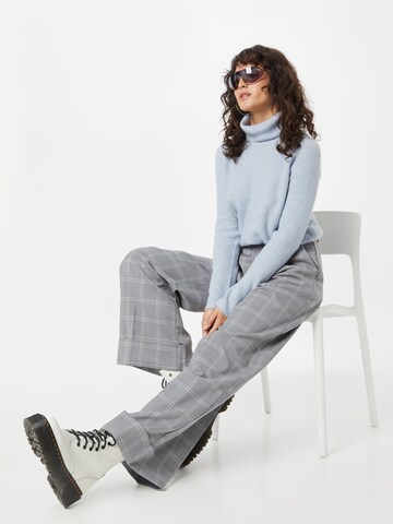 PIECES Kampsun 'Ellen', värv sinine