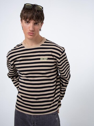 BAYSIDE BOUND Oversized shirt 'THE GOOD LIFE UNISEX LONGSLEEVE' in Beige: front