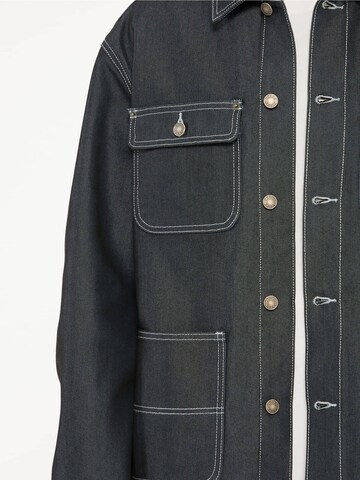 GUESS Übergangsjacke in Grau