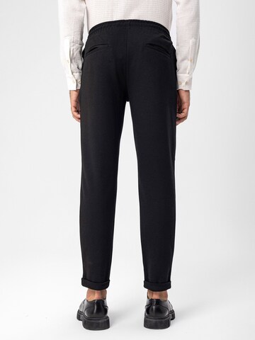 Slimfit Pantaloni di Antioch in nero