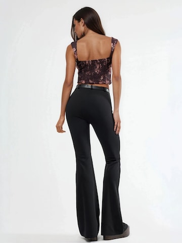 Qu Style Flared Trousers in Black
