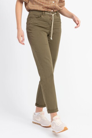 Recover Pants Regular Trousers in Brown: front