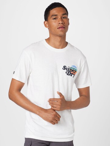 T-Shirt 'Cali' Superdry en blanc : devant