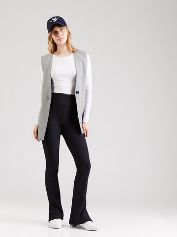 EA7 Emporio Armani Laienev Retuusid, värv must
