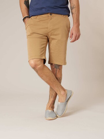 Regular Pantalon chino 'Varty' Deeluxe en beige : devant