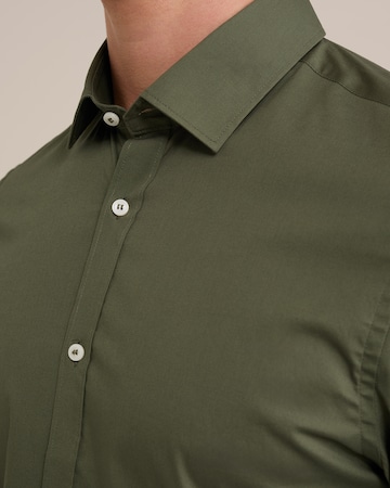 Slim fit Camicia di WE Fashion in verde