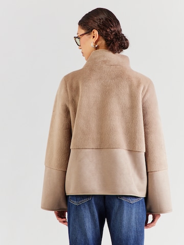 Veste mi-saison 'Teresya' Mauritius en gris