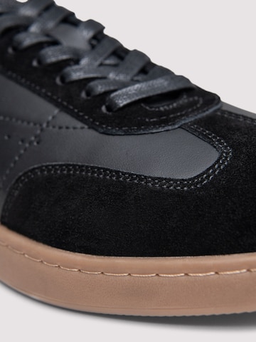 Pantofi de la Ombre pe negru