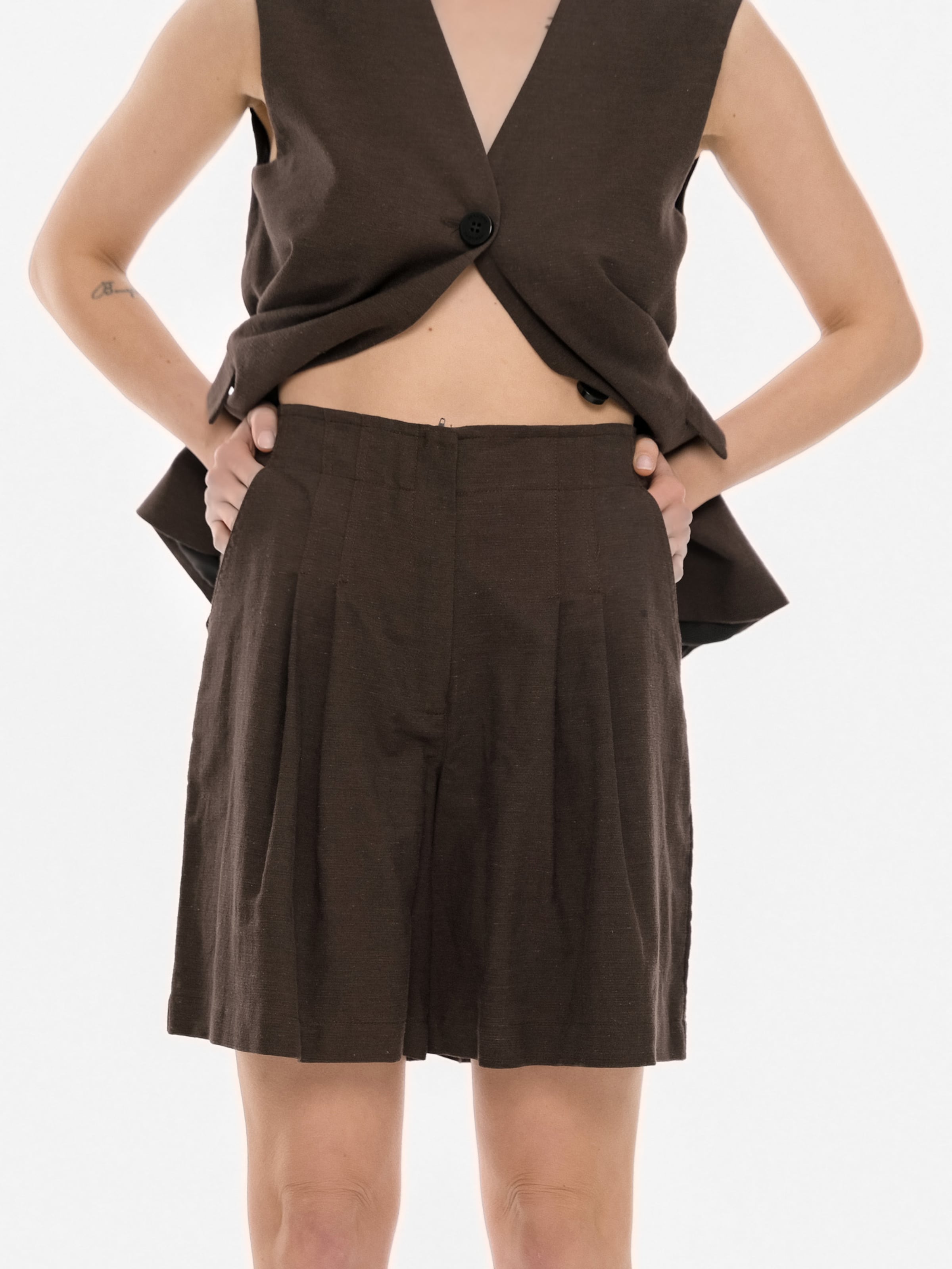 4TAILORS - Loosefit Calças em castanho: frente