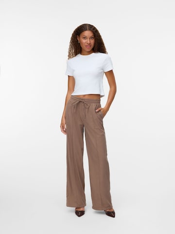 VERO MODA - Pierna ancha Pantalón en marrón